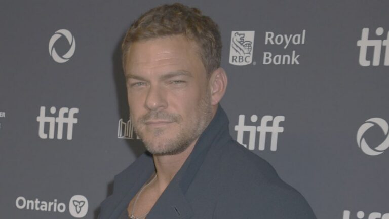 Alan Ritchson em filme de ação