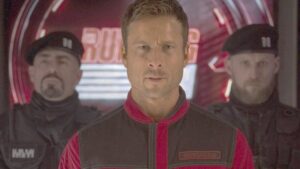 Glen Powell em Jurassic World: Camp Cretaceous