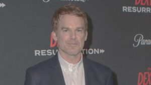 Michael C. Hall como Toffee, vilão da Disney