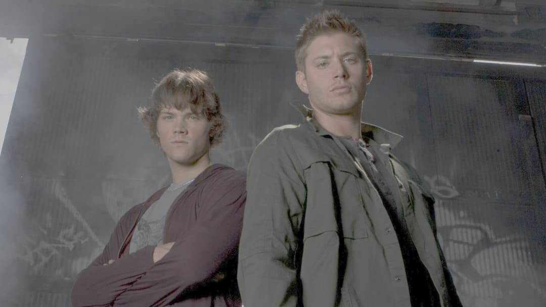 Supernatural quadrinhos com Sam e Dean enfrentando novos inimigos