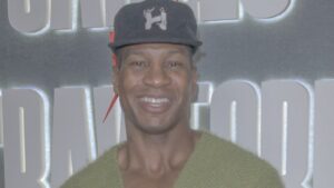 Jonathan Majors acidente no set