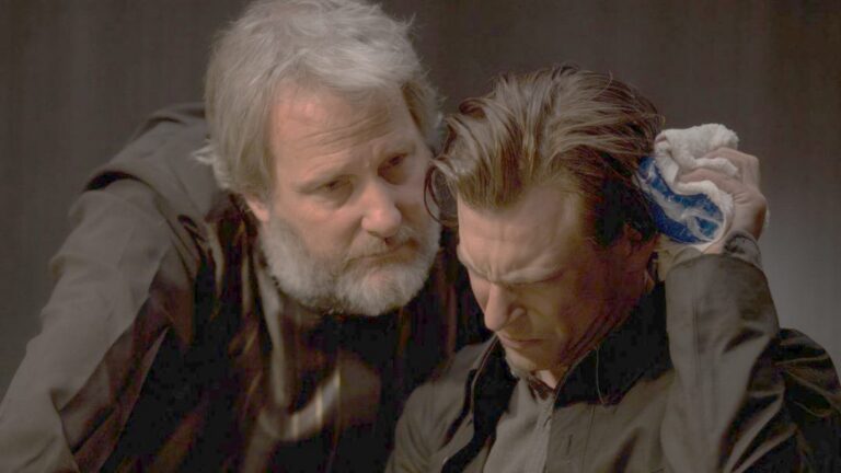 Looper filme sci-fi gangster