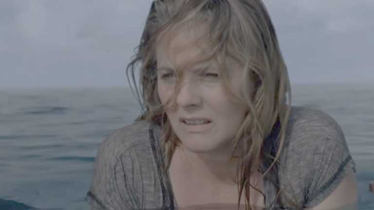 Alicia Silverstone em filme de tubarão