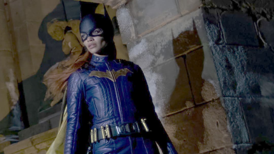 Batgirl filme com interesse do diretor Nicolas Winding Refn