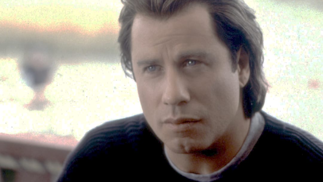 Domestic Disturbance, thriller psicológico com John Travolta em destaque.