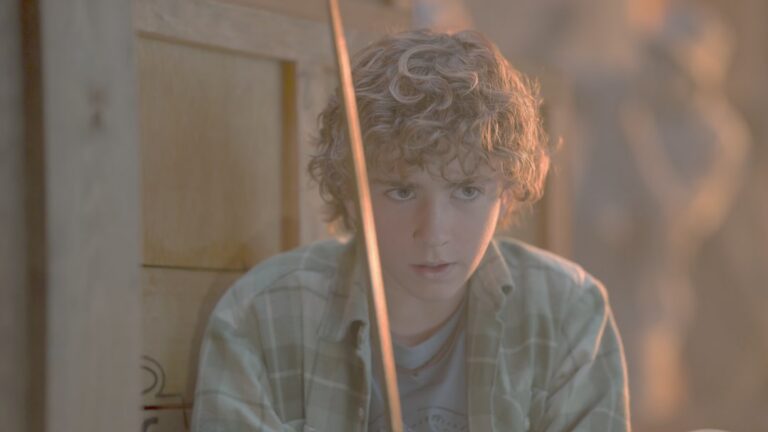 Camp Half-Blood expande o universo de Percy Jackson com novas histórias.