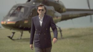 Rivals Hulu com David Tennant em destaque