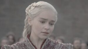 Emilia Clarke fala sobre salários de séries de TV