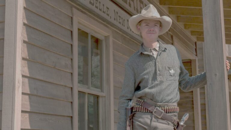 Godless série Netflix com destaque para o tiroteio final