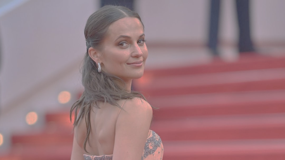 Tomb Raider HBO Max com Alicia Vikander em destaque