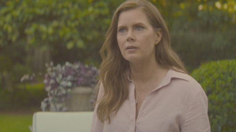 melhor desempenho de Amy Adams em Sharp Objects