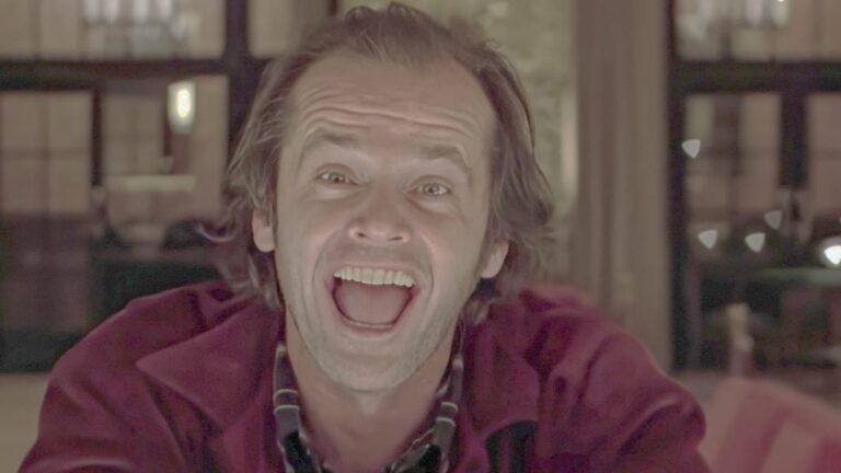 A cena 'Here's Johnny' em O Iluminado com Jack Nicholson