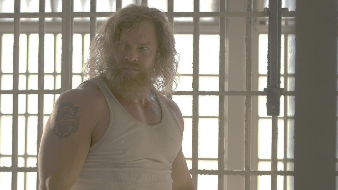Motor City com Alan Ritchson em ação