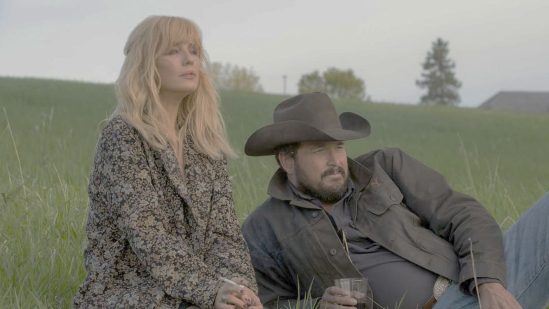 Sons of Anarchy e Yellowstone como séries de crime familiar