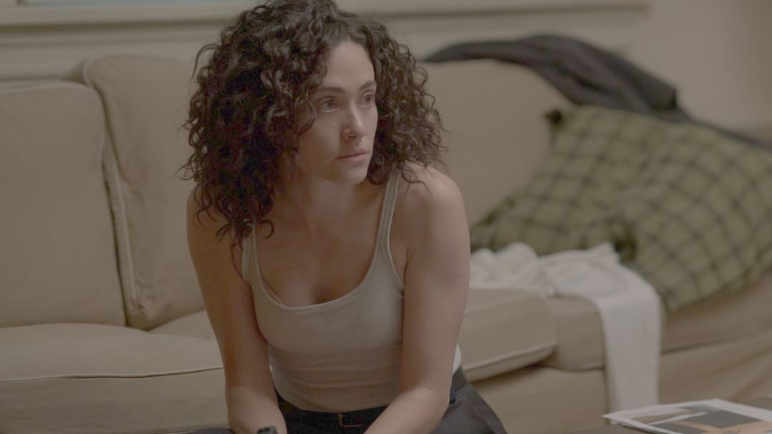 Emmy Rossum performance em Furious