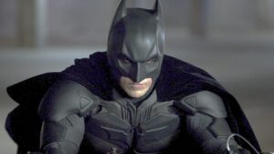 Batman redesign assustador em nova capa como árvore