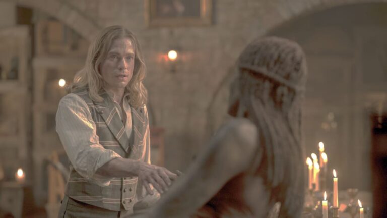 A personagem Akasha em The Vampire Lestat